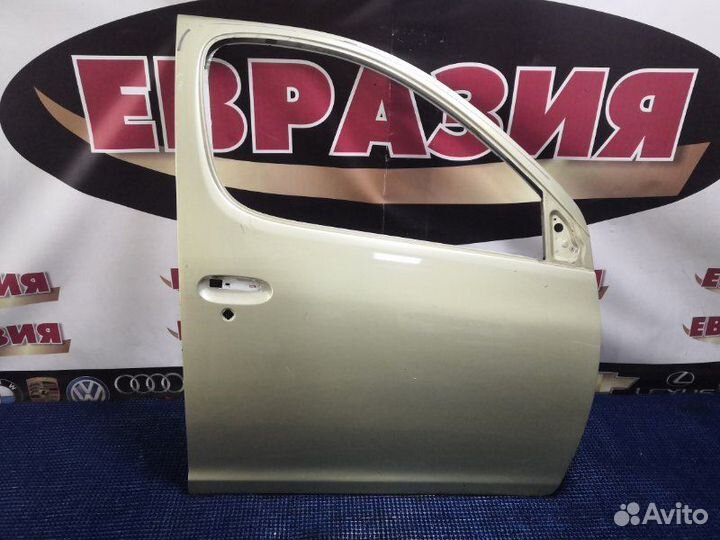 Дверь боковая передняя правая Toyota Funcargo