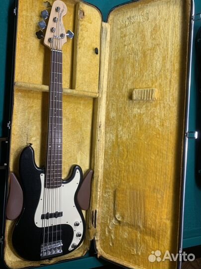 Fender precision 5 string