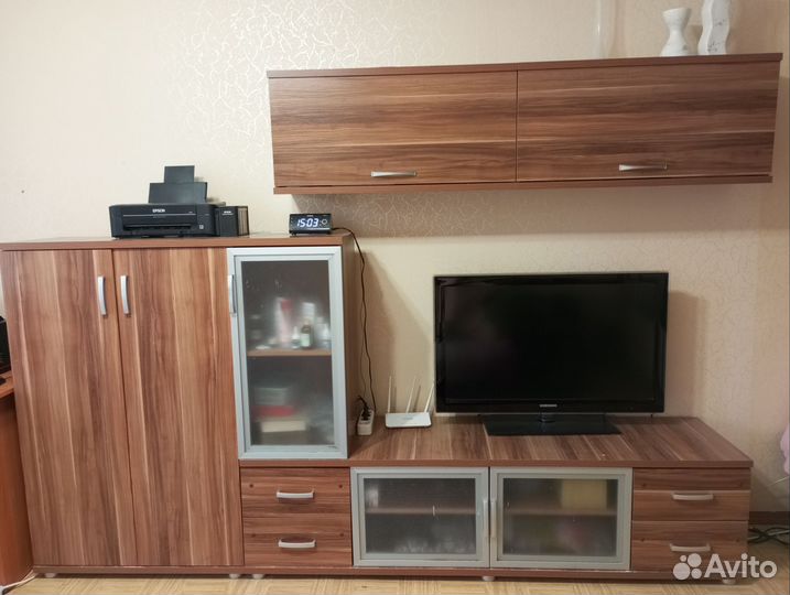 Стенка в гостиную