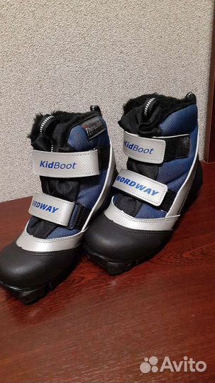 Ботинки для беговых лыж