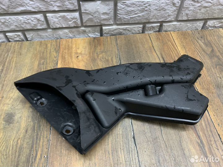 Mitsubishi Lancer 10 Воздухозаборник (внутри)