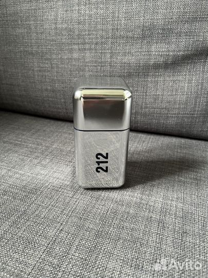 Духи мужские carolina herrera 212 vip men