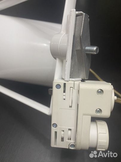 Трековый светильник металлогалогенновый 70Вт