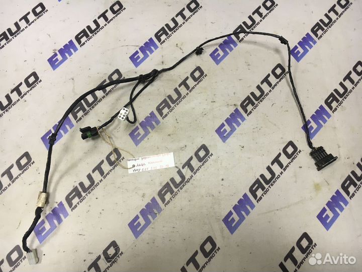 Проводка задней правой двери Лада Калина