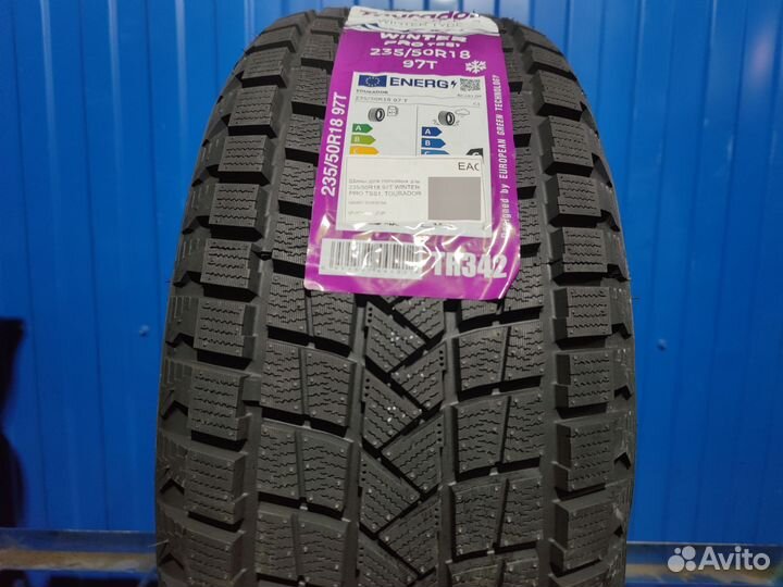 Tourador Winter Pro TSS1 235/50 R18