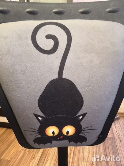 Компьютерное кресло