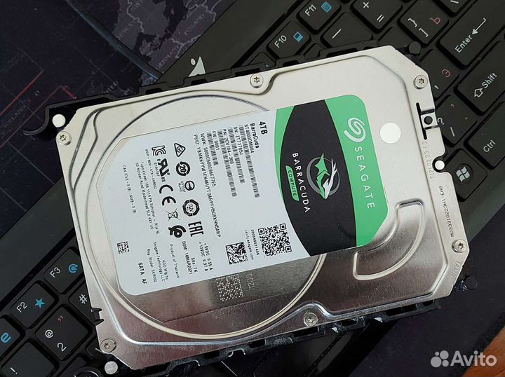 Жесткий диск 4 тб Seagate Barracuda