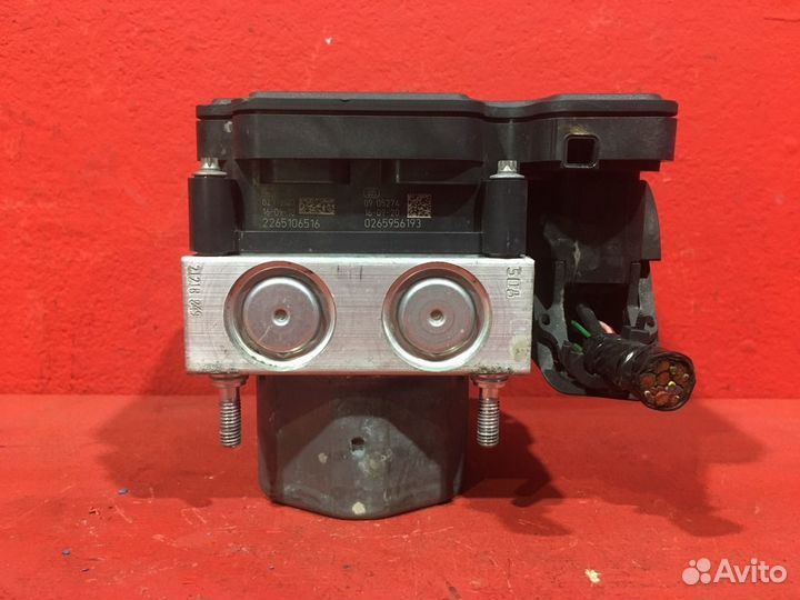 Блок ABS Suzuki Vitara хетчбэк M16A 1.6L 1586