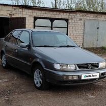 Volkswagen Passat 1.8 MT, 1994, 111 111 км, с пробегом, цена 120 000 руб.