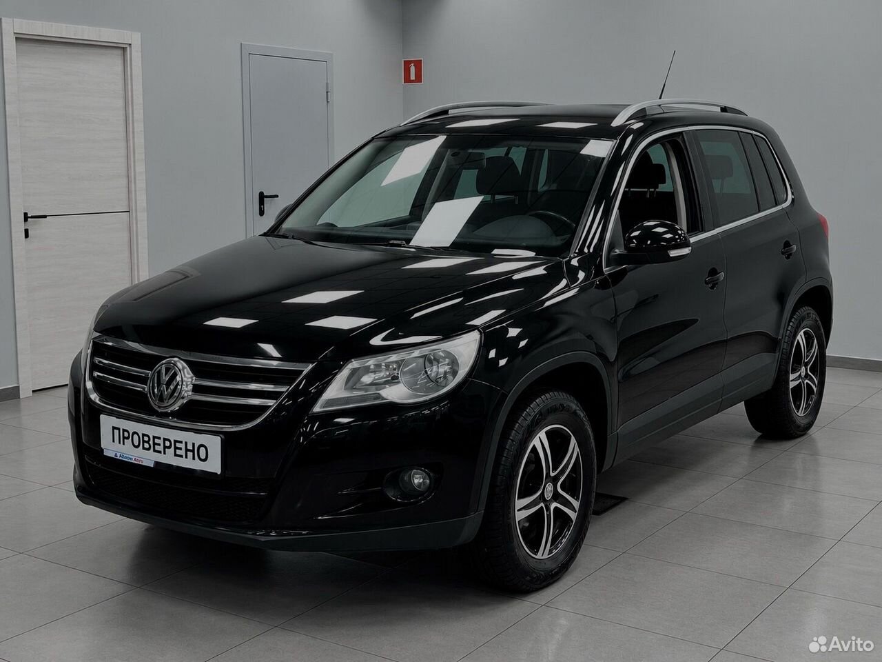Volkswagen Tiguan 2.0 AT, 2009, 201 289 км
