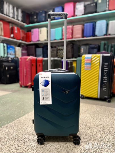 Чемоданы резиновые