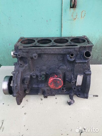 Renault Kangoo.Рено Канго 1,9D. Блок двигателя