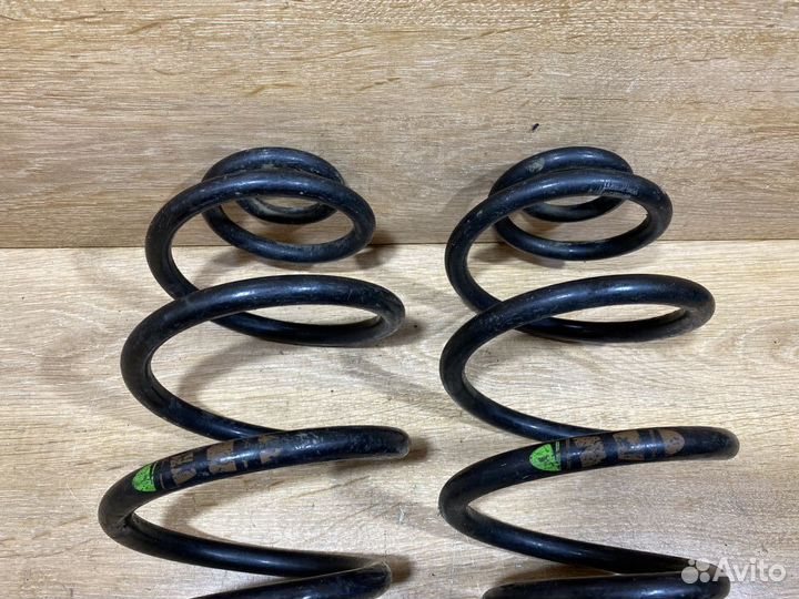 Комплект задних пружин Volkswagen Passat B5