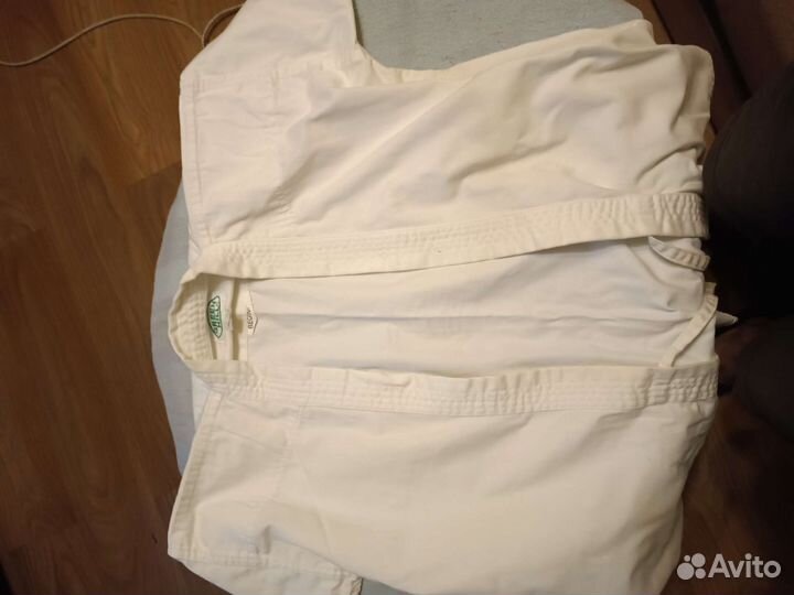 Детское белое кимоно 1/140