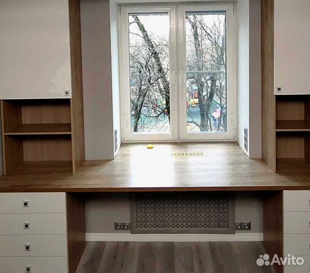 Рабочая зона у окна