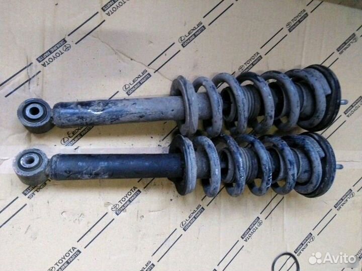 Передняя пружина Mitsubishi Pajero 4