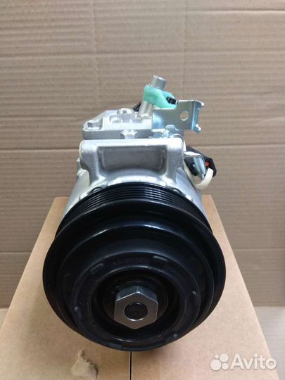 Компрессор кондиционера Mercedes-Benz A0008302500