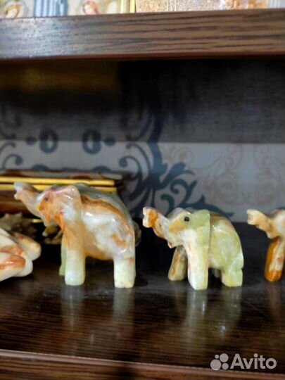 Фигурки из оникса
