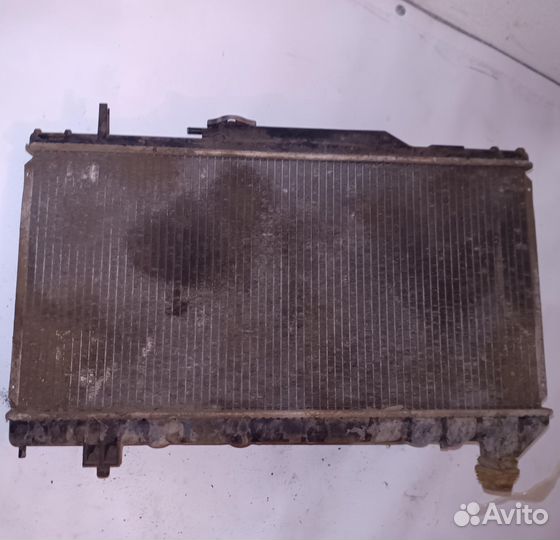 Toyota Carina E радиатор охлаждения