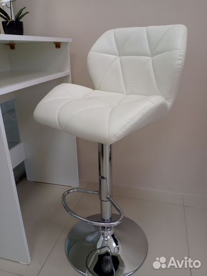 Столик визажиста