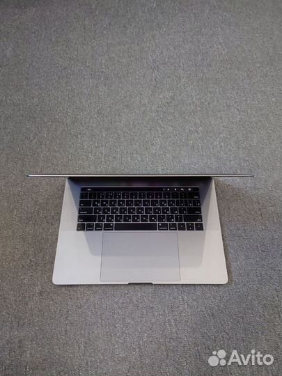 Apple macbook pro 15 2019 i9 32/512