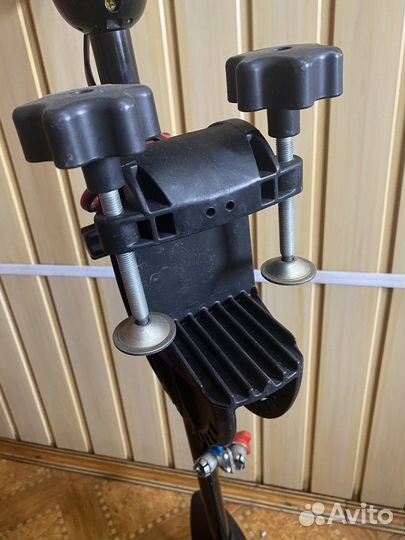 Электрический лодочный мотор