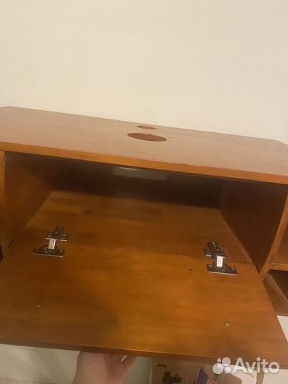 Полка настенная навесная