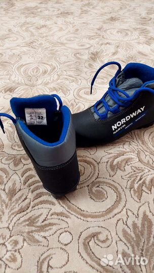 Лыжные ботинки детские 32 размер