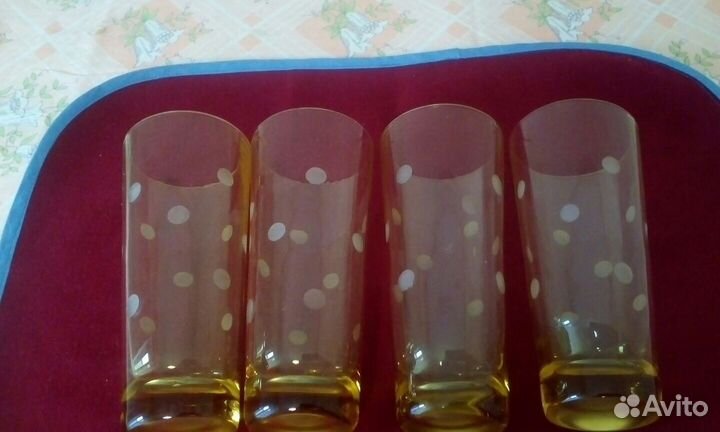 Высокие стаканы из янтарного стекла СССР