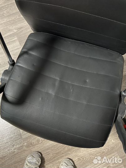 Компьютерное кресло офисное