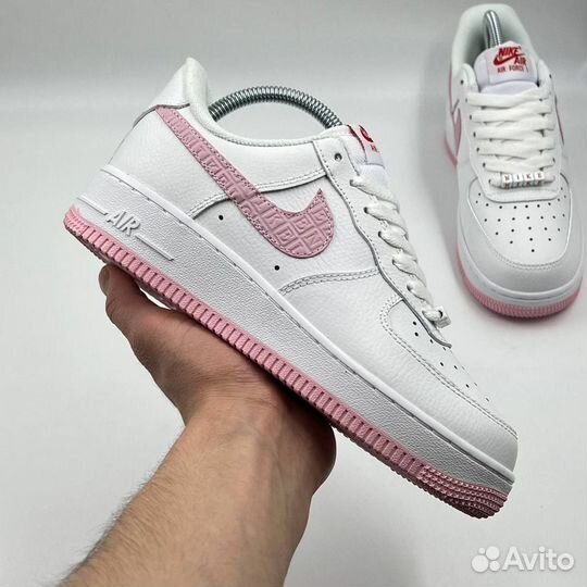 Nike Air Force 1