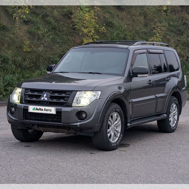 Mitsubishi Pajero 3.2 AT, 2012, 289 500 км
