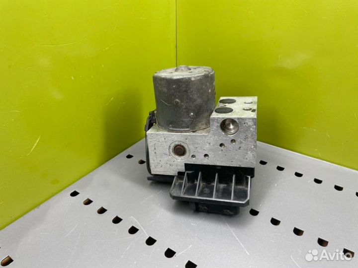 Блок ABS Audi A6 C5 avant 2.5TDI AKE 2000