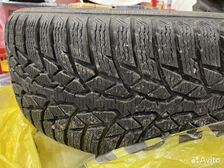 Nokian Tyres WR D4 215/45 R16 90H