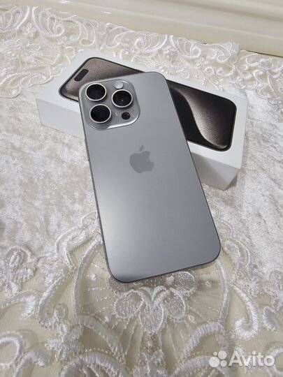 iPhone 15 Pro, 256 ГБ