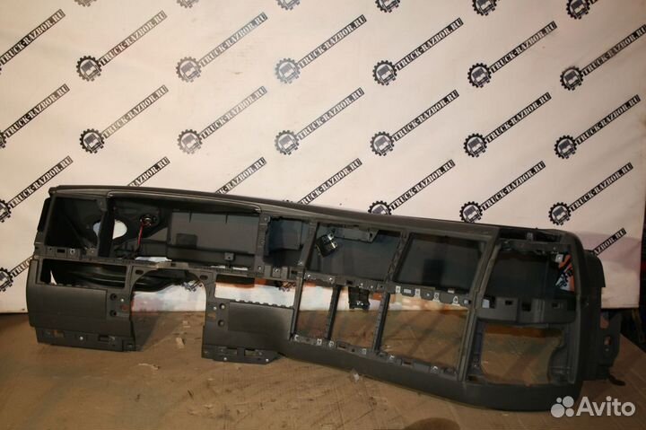 Каркас панели приборов Volvo