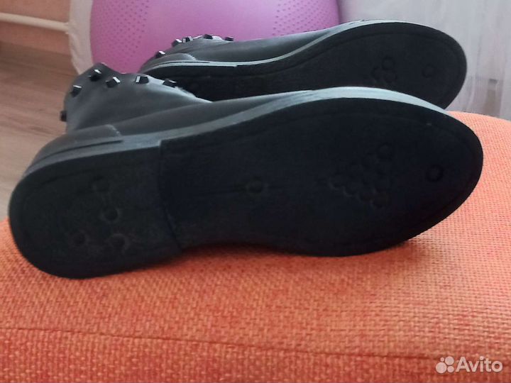 Ботинки женские 39 размер