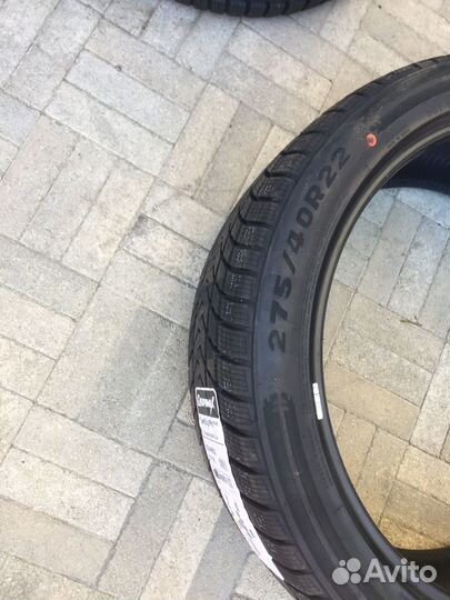 Gripmax SureGrip Pro Winter 275/40 R22 107V