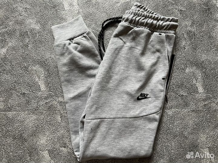 Костюм серый Nike Tech Fleece