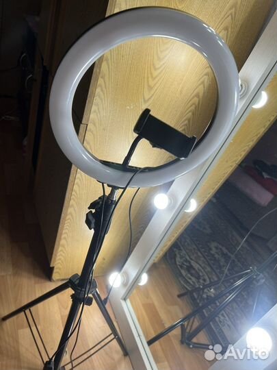 Кольцевая лампа 26 см