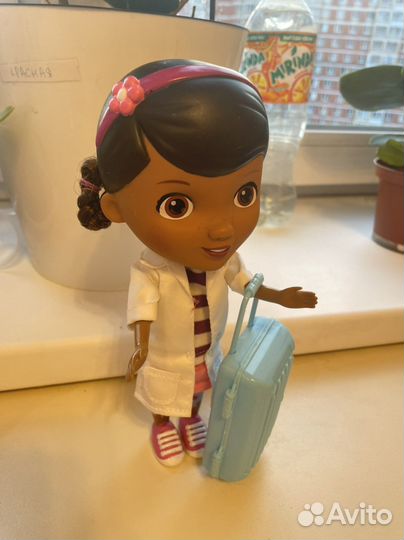 Кукла доктор плюшева