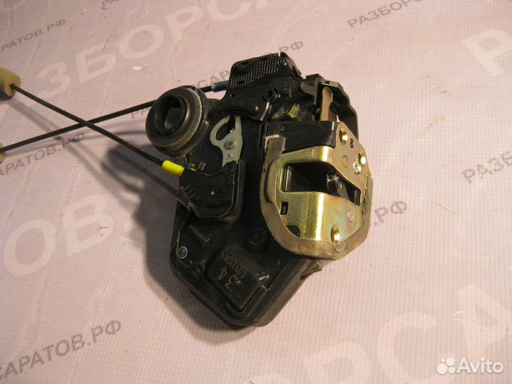Замок двери (передний, задний) Тойота Камри 30