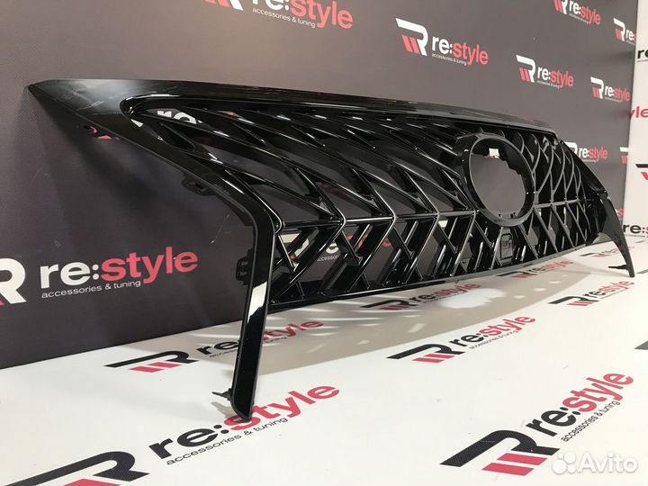 Решетка радиатора Lexus LX570 12-15г TRD Черная