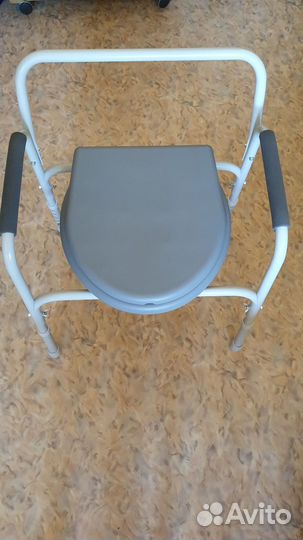 Санитарный стул