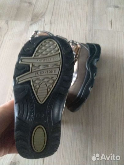 Зимняя обувь для девочки р.23, 24