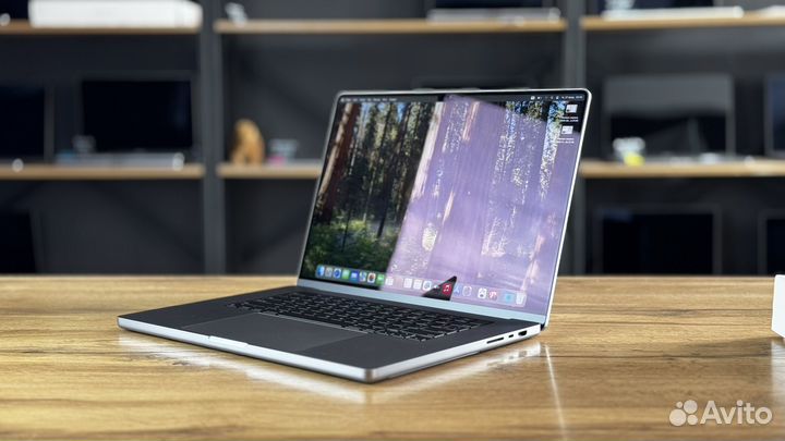 Macbook pro 16 m1 pro/32/512 новый 100% акб