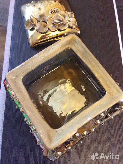 Шкатулка-цветы (цвет под золото)