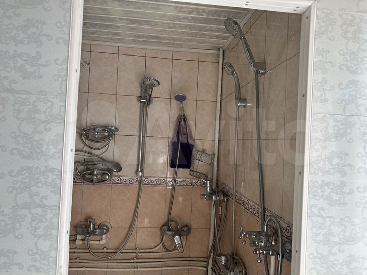 Комната 13,8 м² в > 9-к., 3/5 эт.