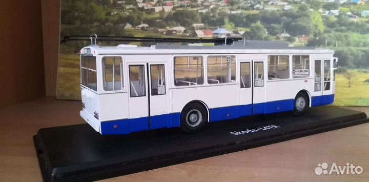 Троллейбус skoda14tr