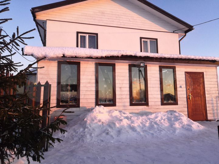 Коттедж 100 м² на участке 5 сот.